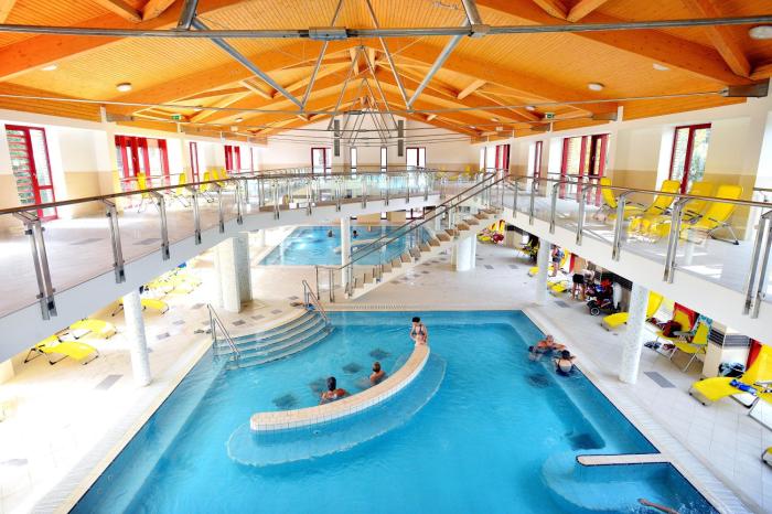 hunguest hotel flora