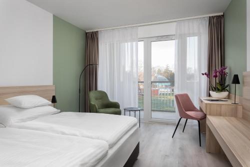 hunguest hotel flora