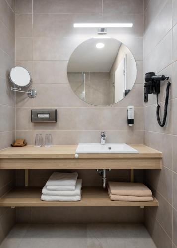 hunguest hotel flora