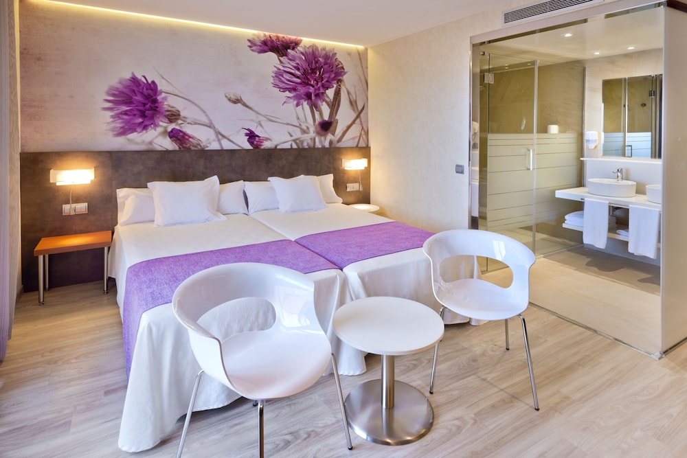 sumus hotel monteplaya and spa 4s adults only