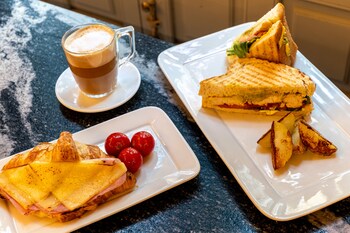 arco de la seda hotel boutique