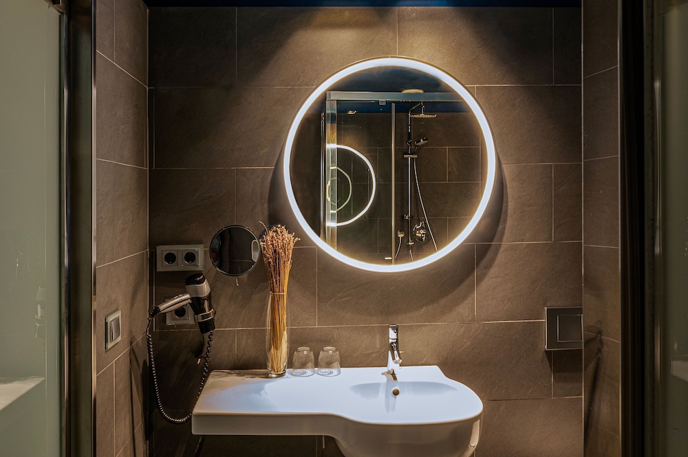 hotel indigo barcelona plaza espana by ihg