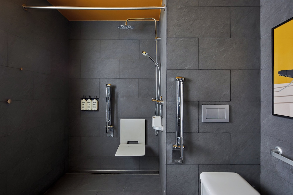 hotel indigo barcelona plaza espana by ihg