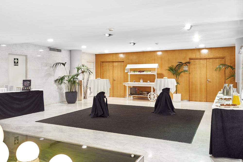 hotel indigo barcelona plaza espana by ihg