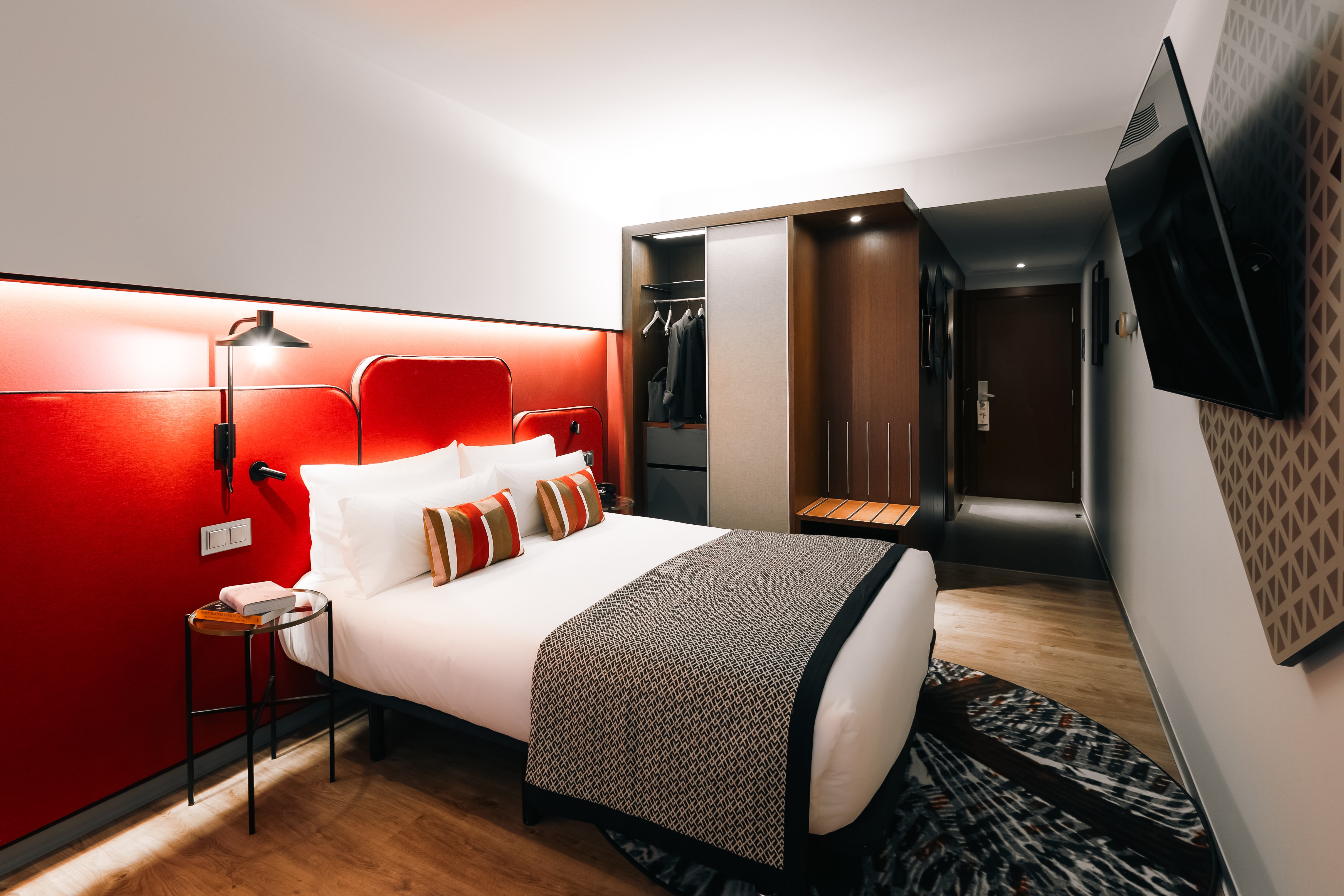 hotel indigo barcelona plaza espana by ihg