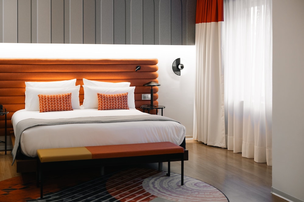 hotel indigo barcelona plaza espana by ihg