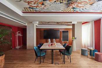 hotel indigo barcelona plaza espana by ihg