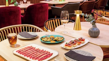 hotel indigo barcelona plaza espana by ihg