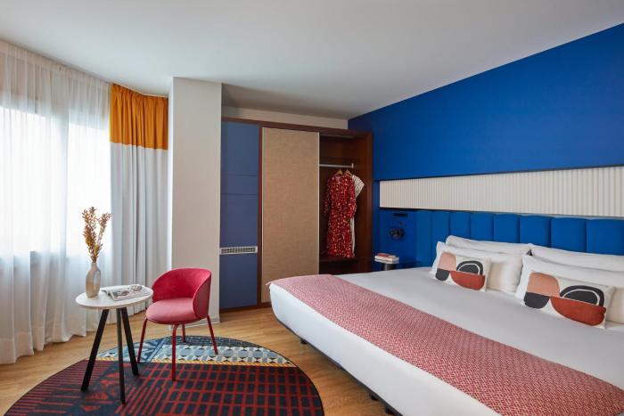 hotel indigo barcelona plaza espana by ihg