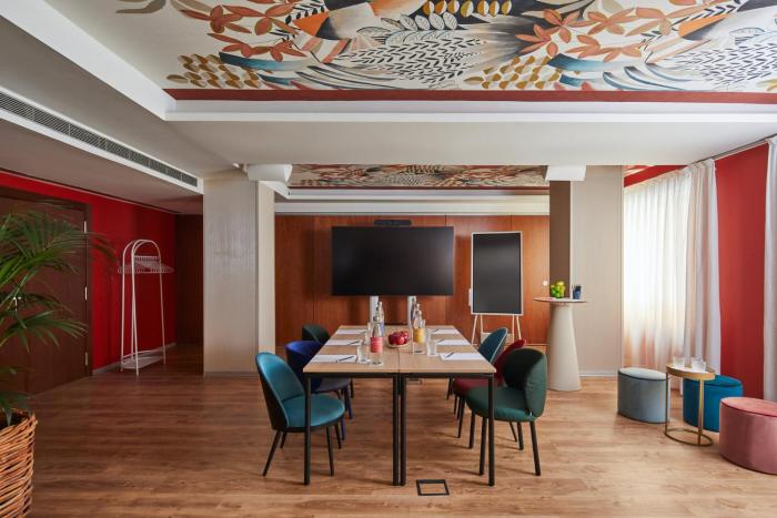 hotel indigo barcelona plaza espana by ihg
