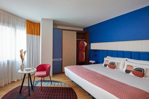 hotel indigo barcelona plaza espana by ihg