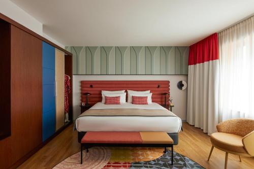 hotel indigo barcelona plaza espana by ihg