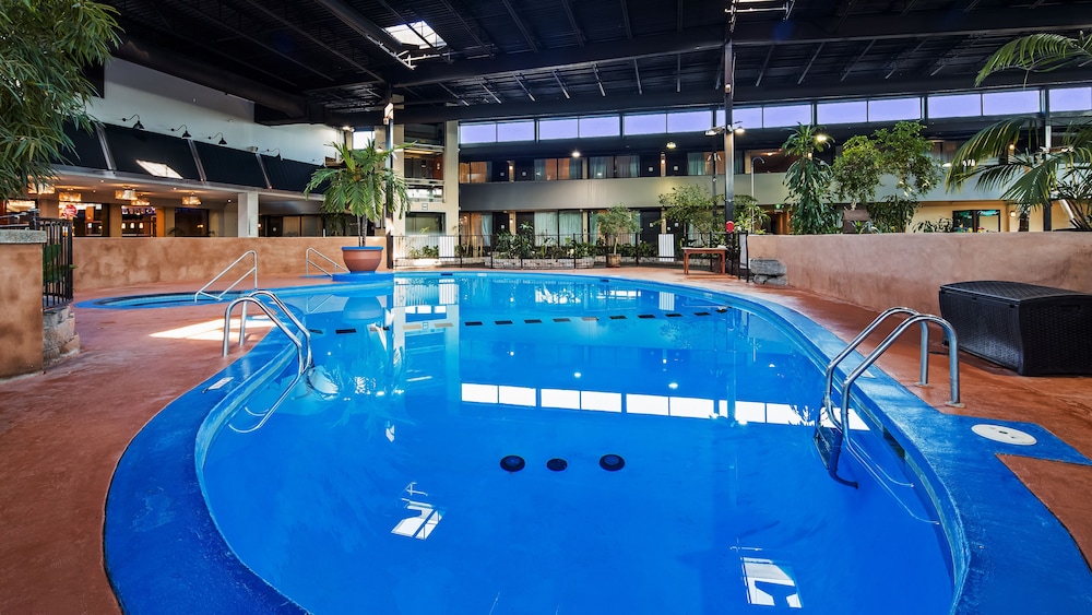 radisson hotel montreal airport
