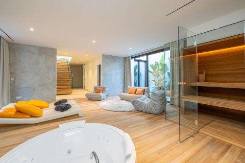 leiro residences