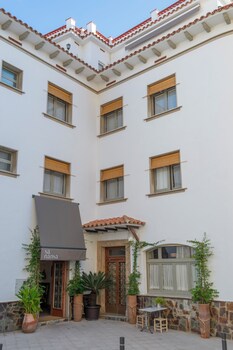 hostal boutique sa nansa