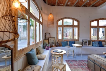 hostal boutique sa nansa