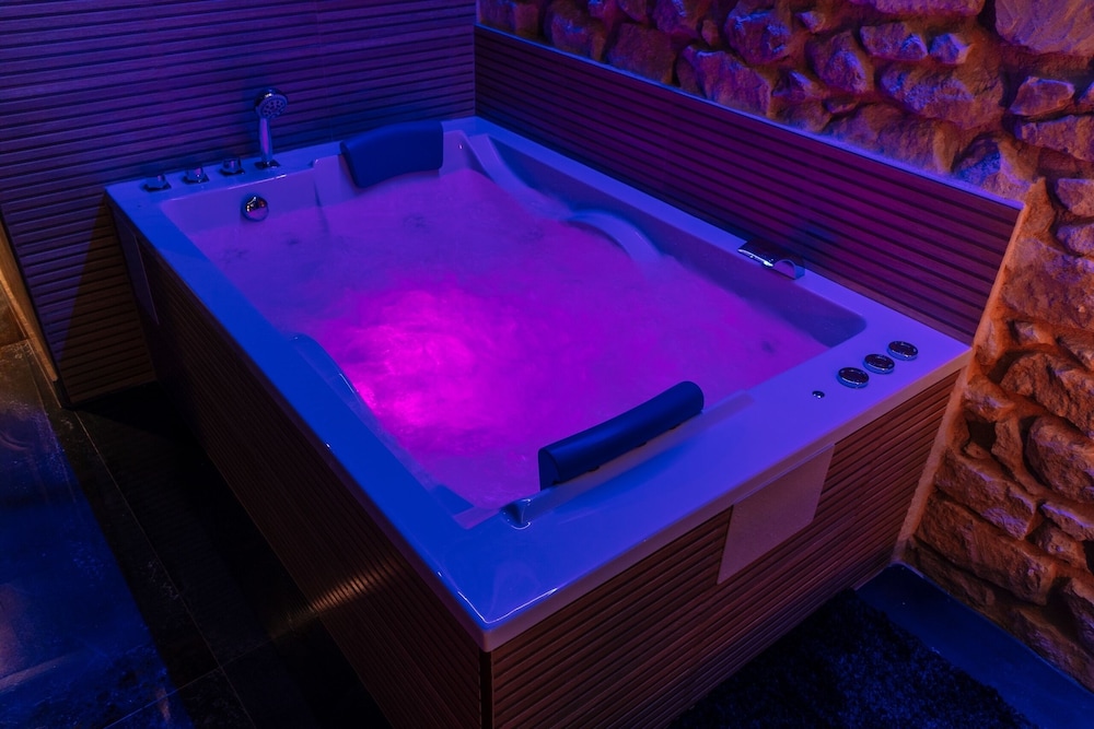 hotel utopia alicante adults only