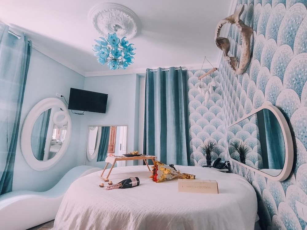 hotel utopia alicante adults only