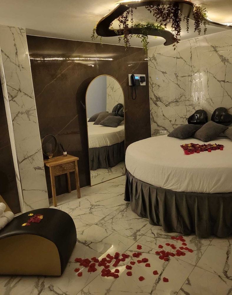 hotel utopia alicante adults only