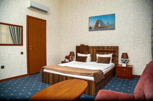 du port hotel