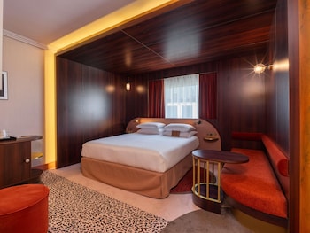 nest paris la defense mgallery