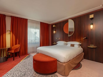 nest paris la defense mgallery