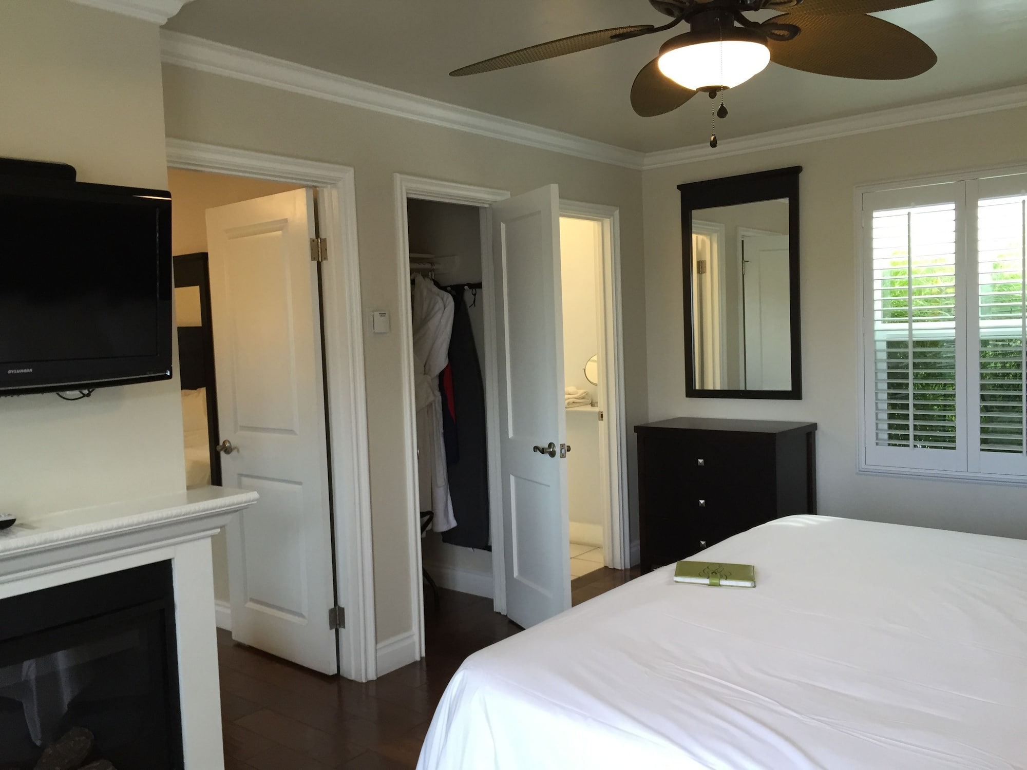 beach bungalow inn and suites