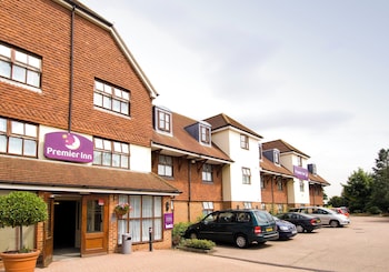 premier inn london gatwick south
