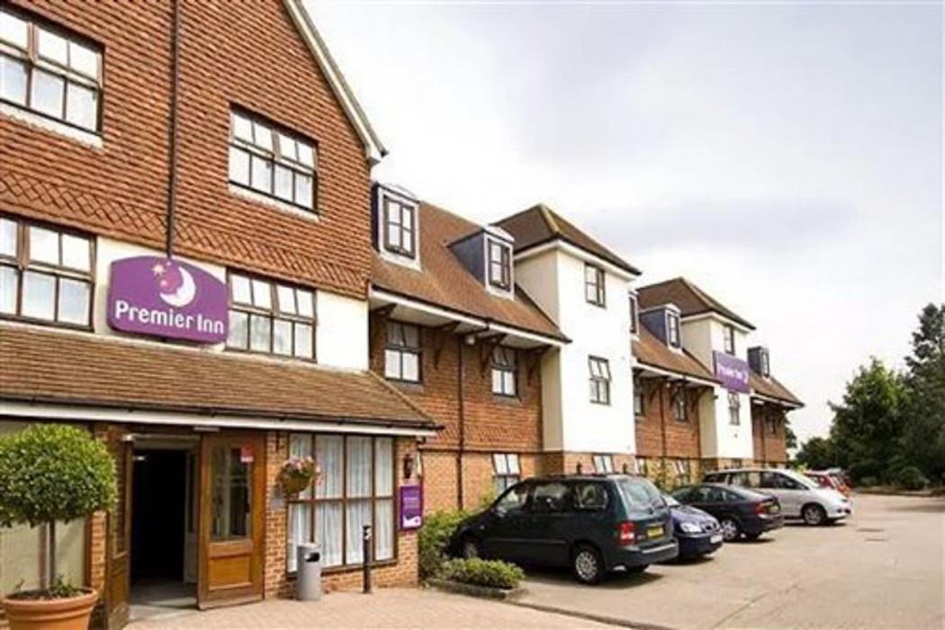 premier inn london gatwick south