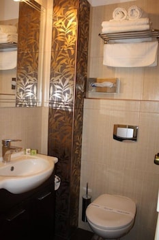 hydrele beach hotel