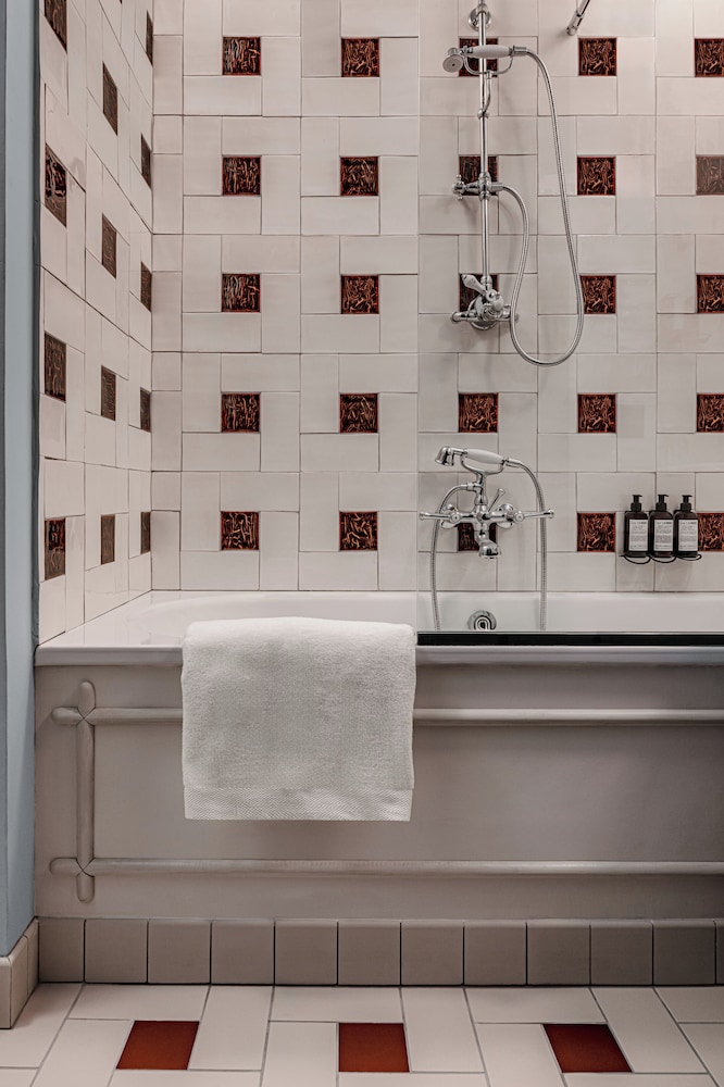 experimental chalet val disere