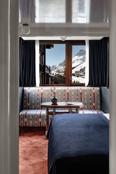 experimental chalet val disere