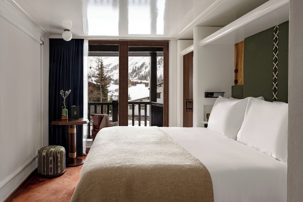 experimental chalet val disere