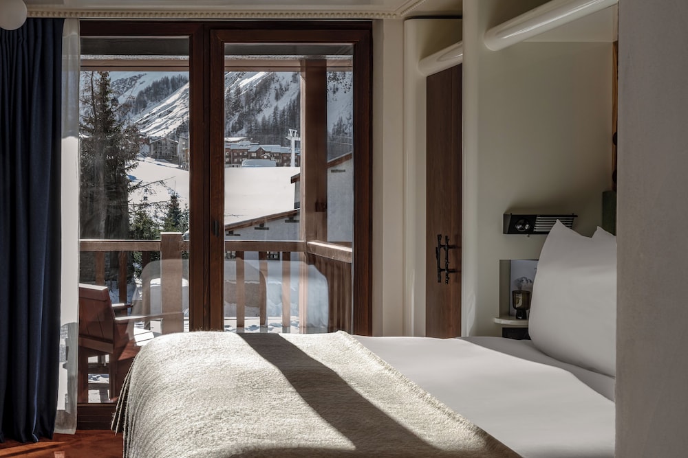 experimental chalet val disere