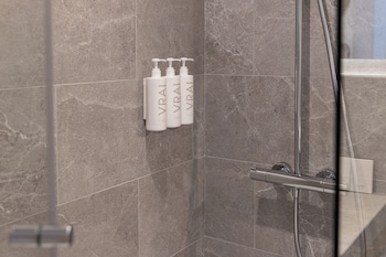 kyriad prestige asnieres sur seine