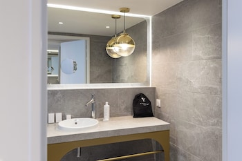 kyriad prestige asnieres sur seine