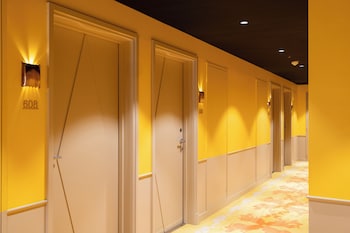 kyriad prestige asnieres sur seine