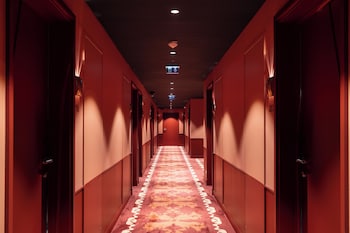 kyriad prestige asnieres sur seine