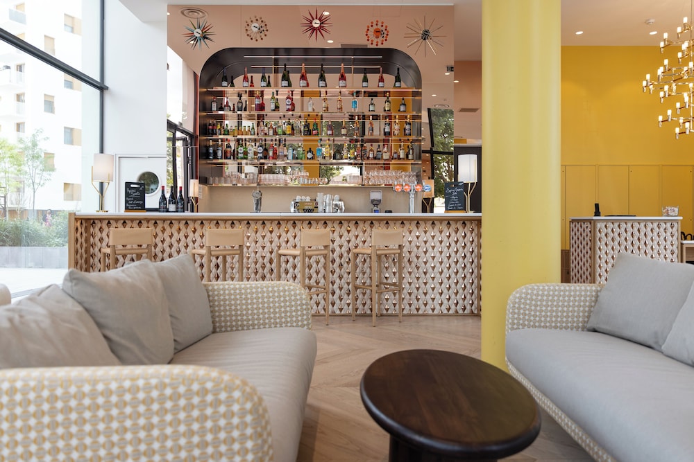 kyriad prestige asnieres sur seine