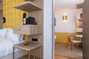 kyriad prestige asnieres sur seine