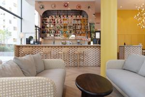 kyriad prestige asnieres sur seine