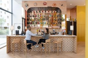 kyriad prestige asnieres sur seine