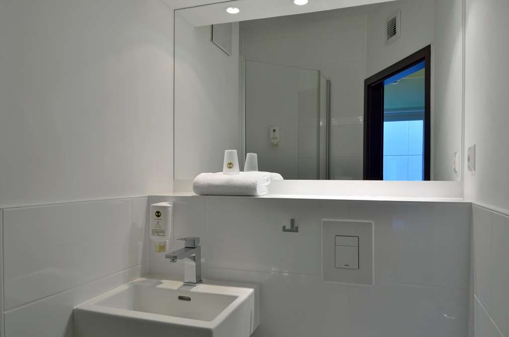 bandb hotel koln airport