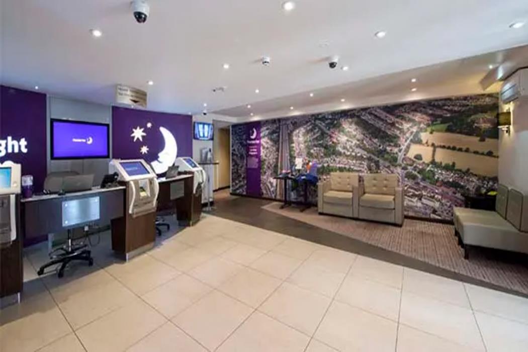 premier inn london edgware