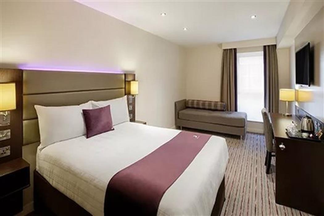 premier inn london edgware