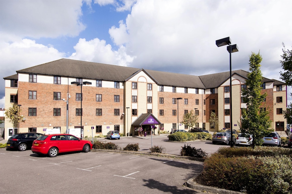 premier inn london edgware