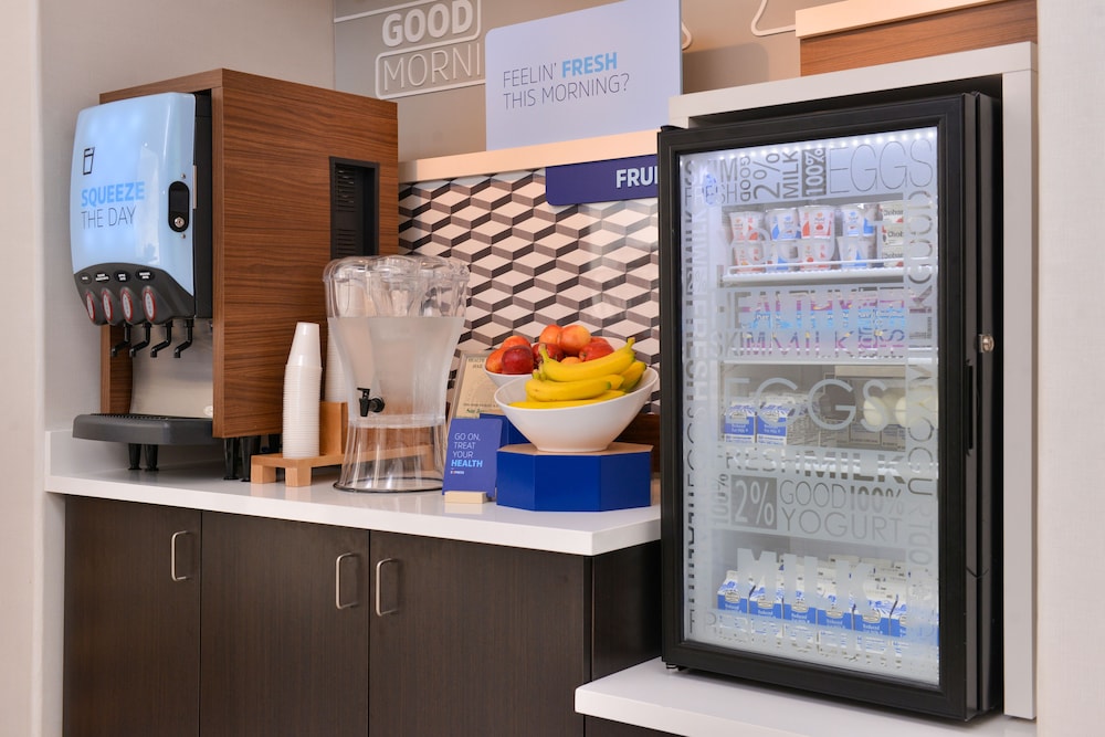 holiday inn express stockton southeast by ihg