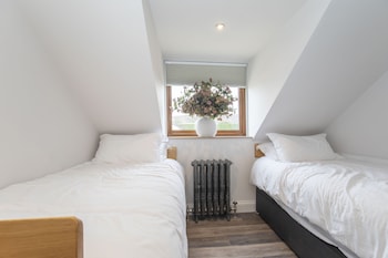 stable lodge boutique bed and breakfast