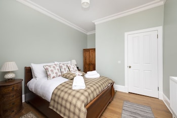 joivy charming 2 bed flat near edinburgh castle