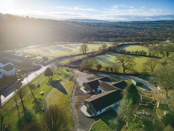 the sleeping giant pen y cae inn